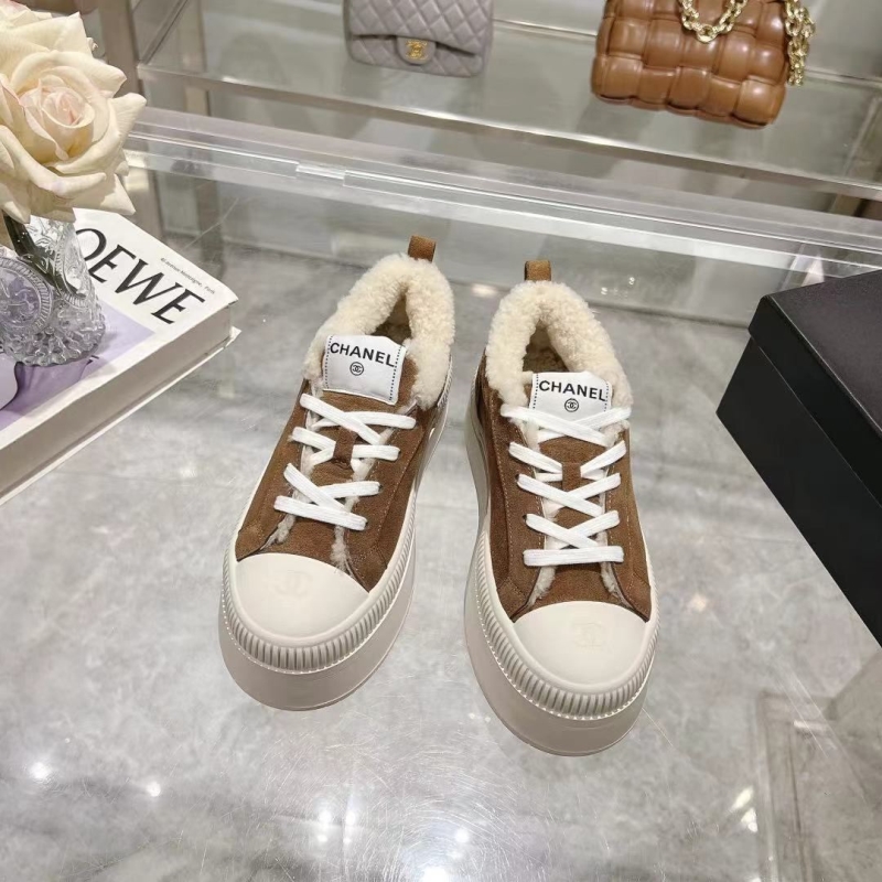 Ch**el sport shoes
